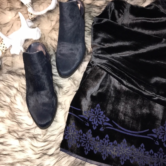 NWT Max Studio Black Navy Velvet Dress - Picture 4 of 5